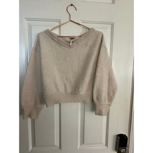 Free People Women's Cream Love Like This Cashmere Pullover Sweater Size Medium - Picture 4 of 7